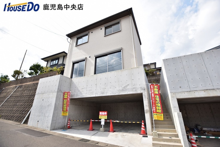 外観 【外観】東向きのお家です！前面に高い建物が建っていないので眺望、通風良好なお家です♪