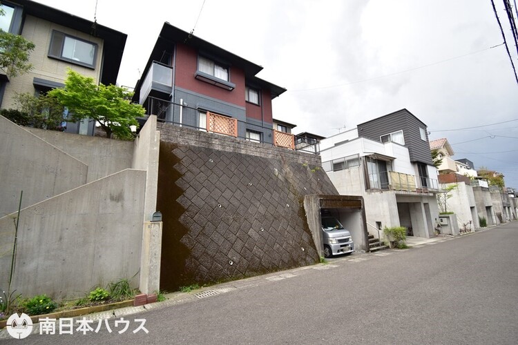 外観 所有者様が居住中に付きご見学をご希望の際は事前にご連絡ください♪