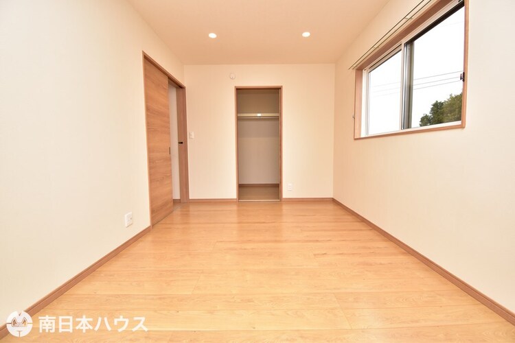 内装 【洋室】7.5帖の洋室です！ウォークインクローゼット付きのお部屋です♪