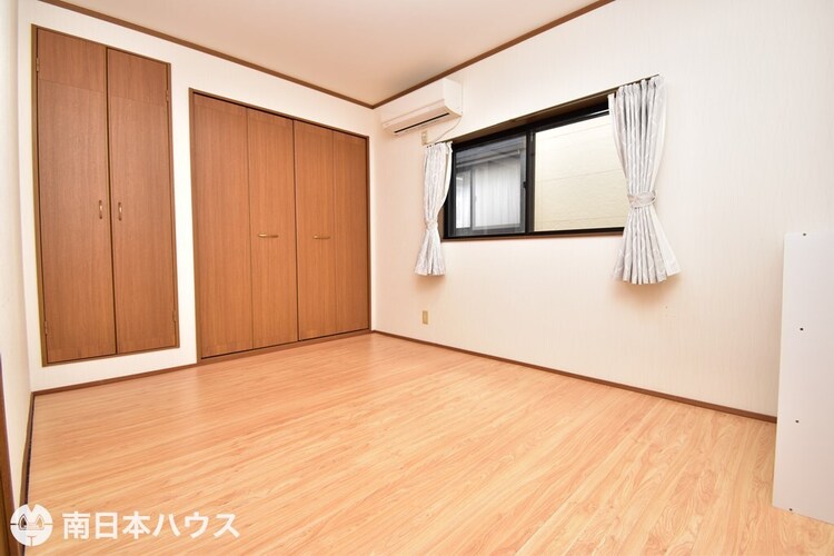 内装 【洋室】6帖の洋室です！2面に窓があり通風良好です♪