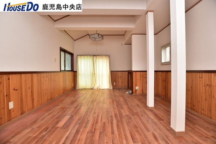 居間 【リビング】