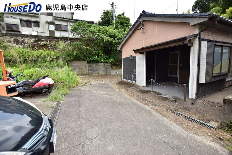 外観 【前面道路】北向きの前面道路です！