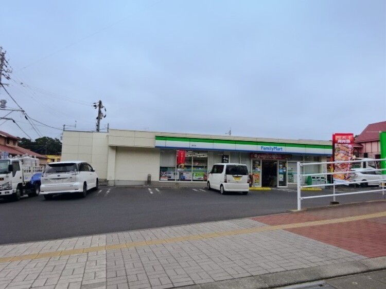 周辺 ファミリーマート坂元店【ファミリーマート坂元店】は、鹿児島市坂元町23-5に位置する鹿児島蒲生線近くのコンビニエンスストアです。駐車場有、店内には鹿児島銀行のATMが… 徒歩 約16分（約1280m）