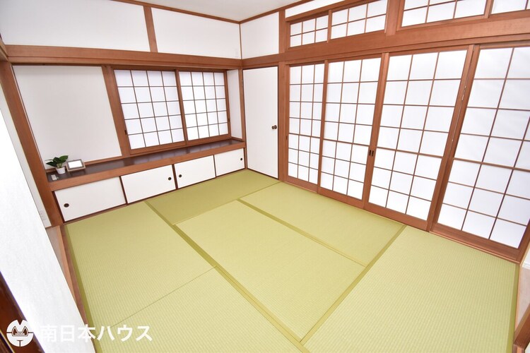 内装 【和室】6帖の和室です！1階にあるので寝室などにも最適です♪親御様とお住まいをお考えの方にも！