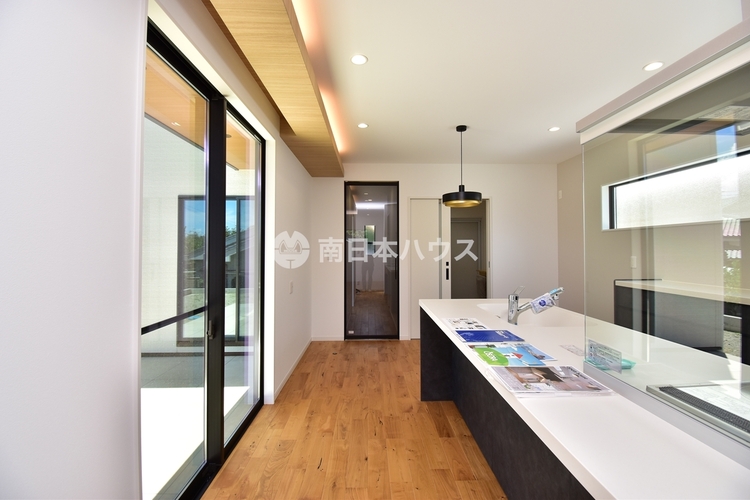 居間 【リビング】