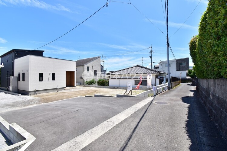 外観 【前面道路】