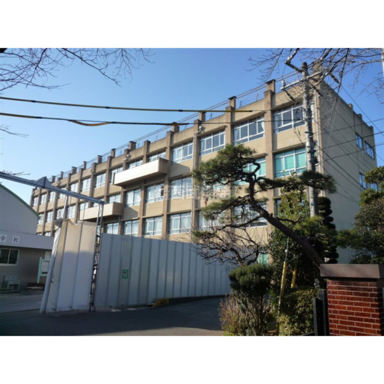 周辺 大東中学校(約550m)