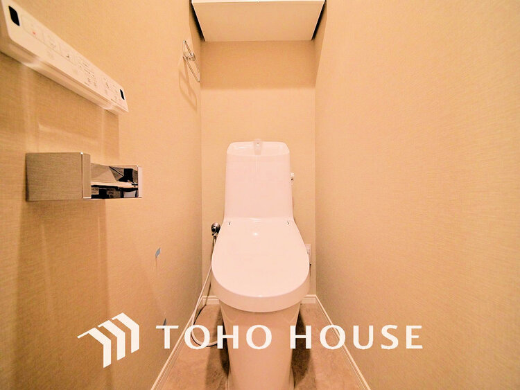 トイレ トイレには快適な温水洗浄便座付