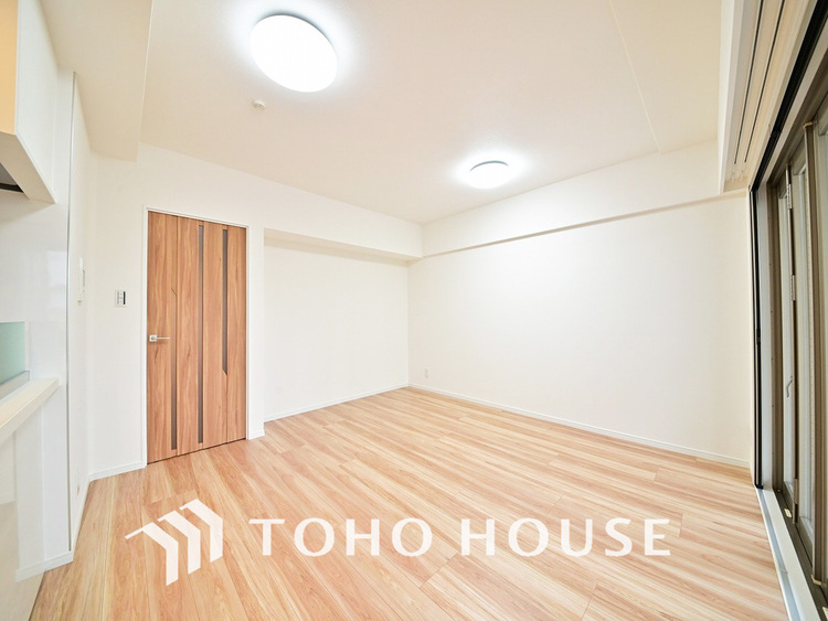 内装 広がりのある住空間、家族が集まるリビング・ダイニング