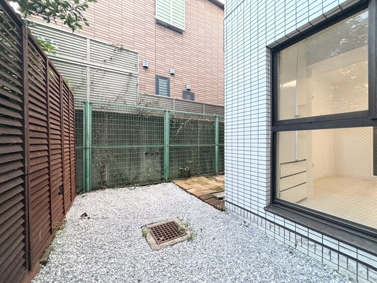 その他 朝の澄んだ空気や、夕方に吹く清々しい風を感じられるバルコニー。