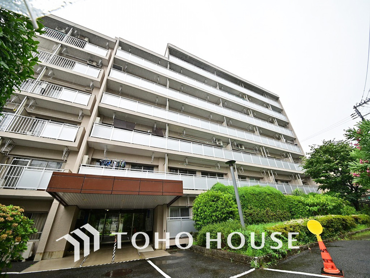 外観 〜複数路線利用可能で便利な立地〜大切なペットと暮らすリノベーション1LDK〜南東向き住戸〜