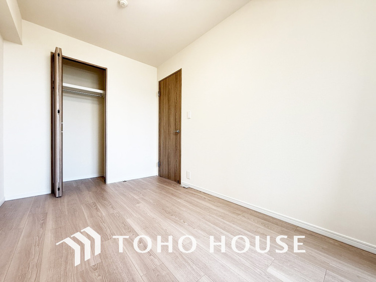内装 シンプルですっきりとした室内は飽きのこない居心地の良い雰囲気です