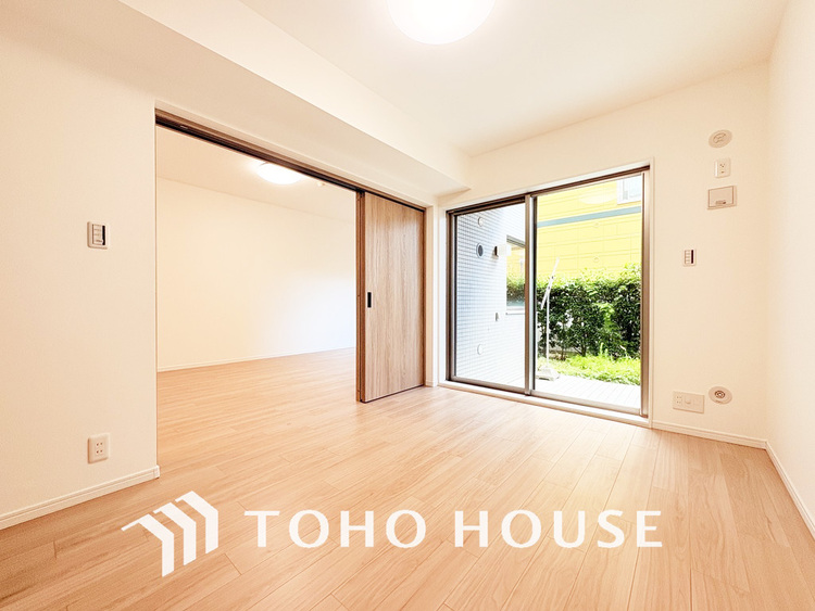 内装 1日の疲れを癒し、心地よく寛げるようゆったりとした広さをしています