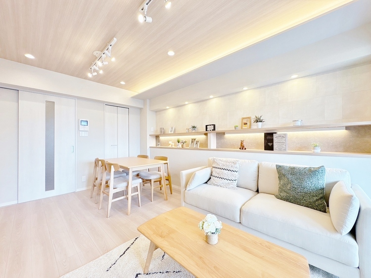 居間 過ごす時間が、たくさんの思い出として紡がれていく場所。