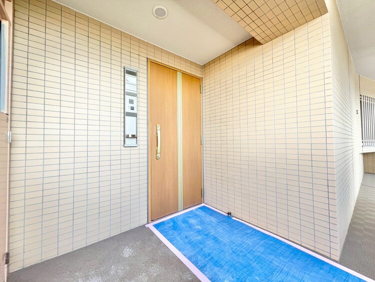 玄関 玄関を開ければ、そこは安らぎのご自宅。