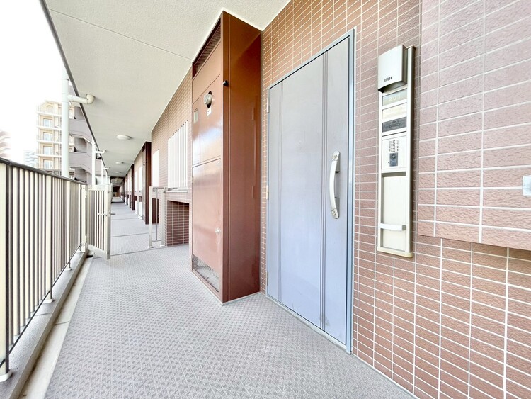 玄関 玄関を開ければ、そこは安らぎのご自宅。