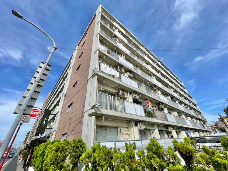 外観 ライフプランニングからローンまで、一貫してご説明させていただきます。お気軽にお問い合わせくださいませ。