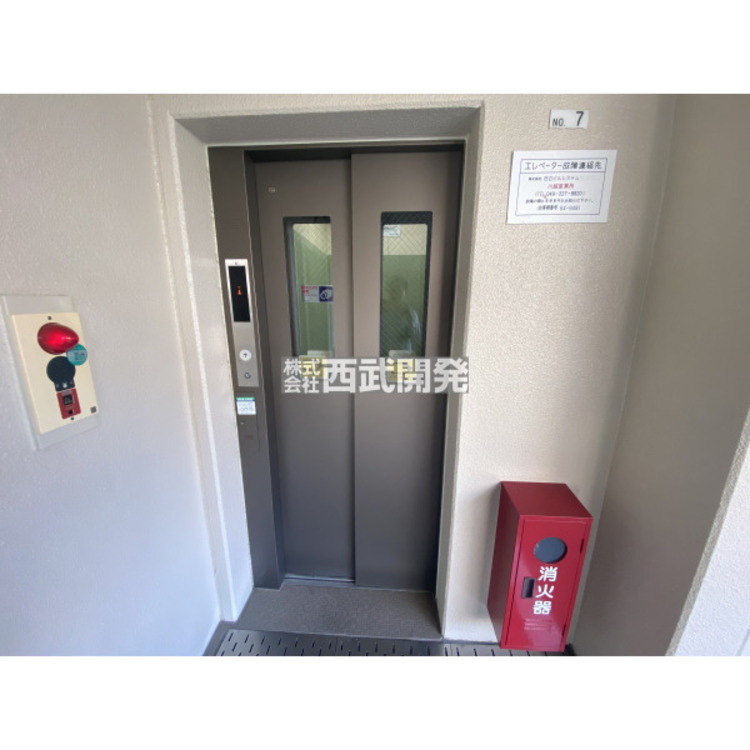 その他 エレベーター