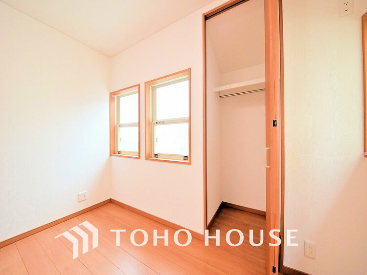 内装 シンプルですっきりとした室内は飽きのこない居心地の良い雰囲気