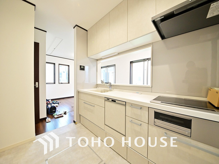 キッチン シンプルな部屋の雰囲気に溶け合うナチュラルキッチン