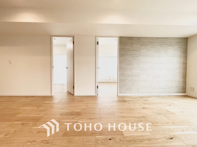 内装 【LIVING】◆住む喜び、楽しさ、感動◆を君と共有したい。いつまでもずっと家族を見渡せるこの広い空間で。