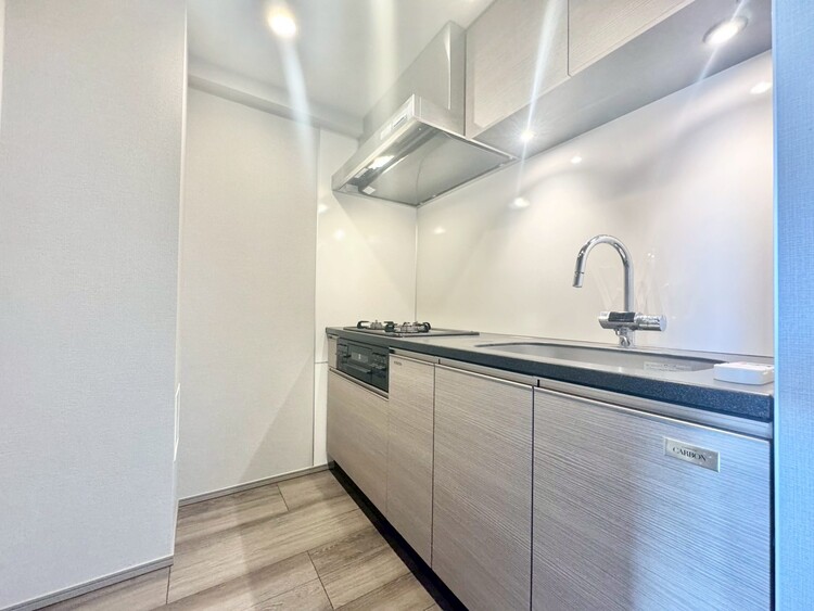 キッチン スマートな意匠と充実の機能を備えたキッチンが、暮らしにおいしい彩りを添えます。