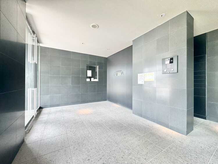 エントランス エントランスは、毎日の行き帰りで使う大事な空間です。