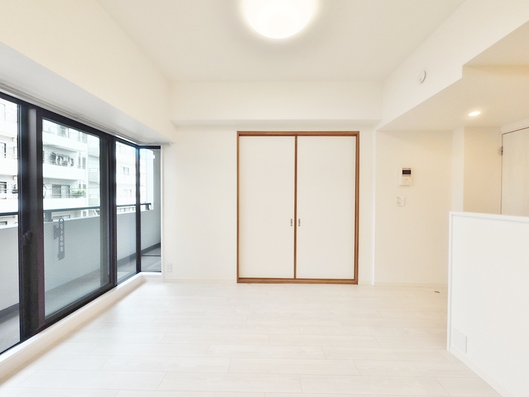 居間 豊かな居住性と、安心感を満たすクオリティが見事に調和した住空間。