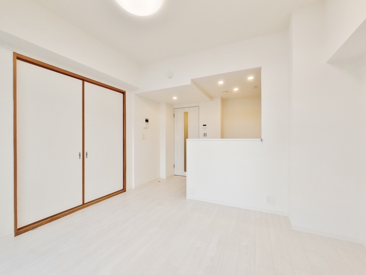 居間 飾り過ぎないシンプルな内装と偏り過ぎないデザインで統一しました。