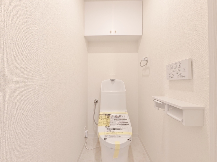 トイレ 暮らしの中のさりげないひとときの快適さにも、こだわりを、持って設備を配しております。