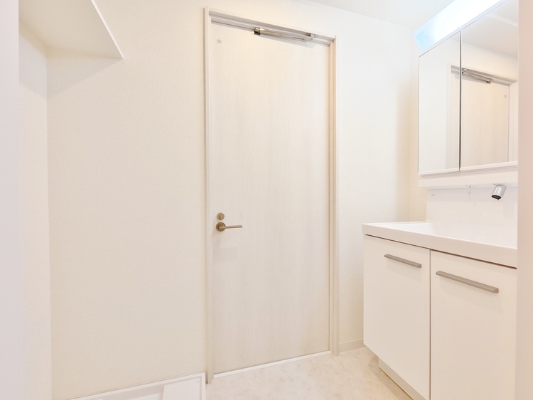 洗面 清潔感と心地よさを重視した、上質感漂うパウダールーム。