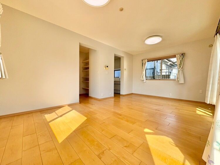 居間 過ごす時間が、たくさんの思い出として紡がれていく場所。