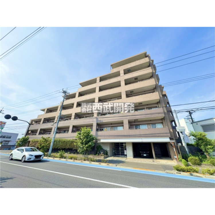 外観 周辺には生活施設が充実しており、便利な暮らしができそうです。