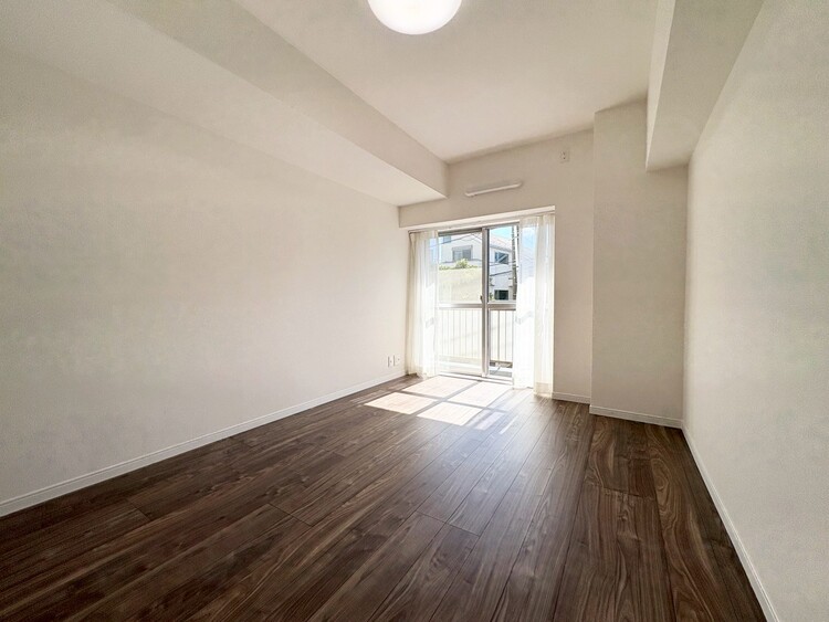 その他 清かで艶やかな時間をもたらしてくれる室内です。