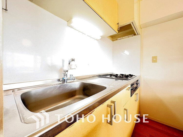 キッチン 落ち着きのあるカラーで統一された清潔感と気品が溢れるキッチン