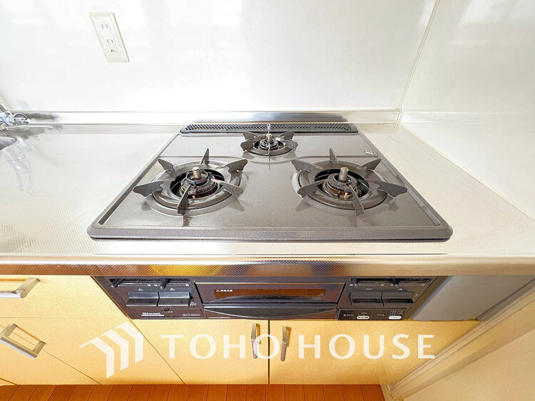 その他 3口ガスコンロでお料理のスピードもUP。効率よくお料理できますね