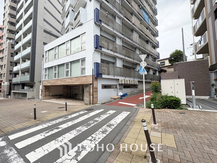 外観 【APPEARANCE】◆陽光◆が差し込む。この開放的な空間に家族の笑顔が集う。家族が一緒に過ごす空間は明るく、そして居心地よく。