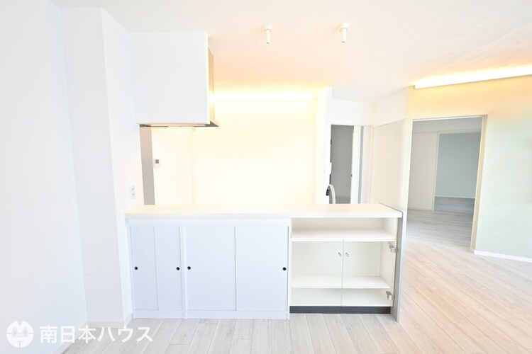 キッチン 【キッチン】キッチン裏には収納付きです！