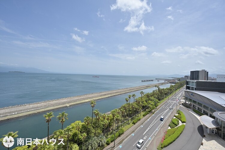周辺 【眺望】目の前には建物が無く開放的な眺め♪