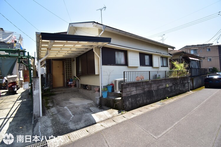 外観 南西向き道路【敷地面積94.94m2(28.71坪)】駐車1台！