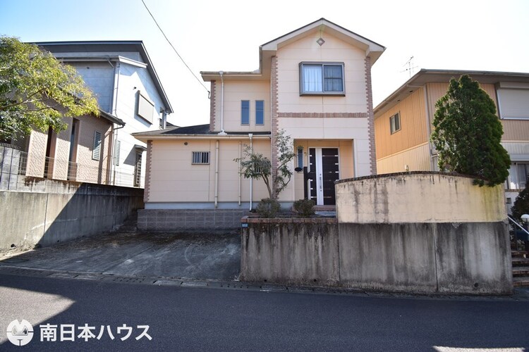 外観 北西向き道路【敷地面積164.95m2(49.89坪)】駐車2台！即日内覧可能です♪