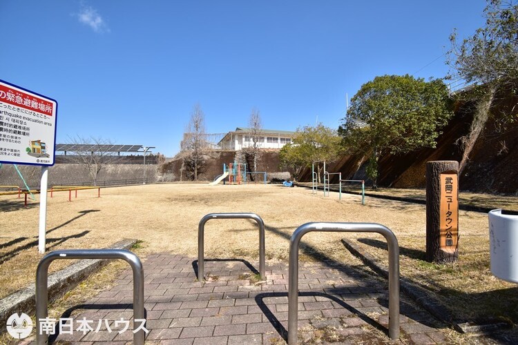 周辺 【武岡ニュータウン公園】鹿児島市武岡5丁目にある公園ですトイレ、遊具、広場あり 徒歩 約1分（約50m）