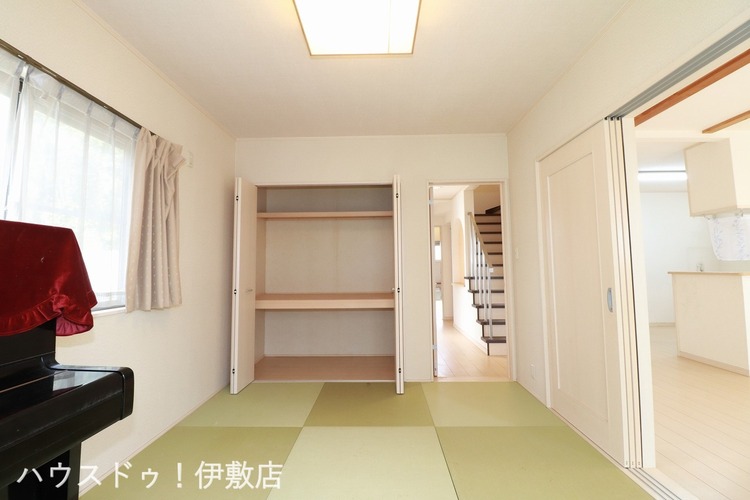 内装 【和室6帖】押し入れ付き！布団なども楽々収納できます