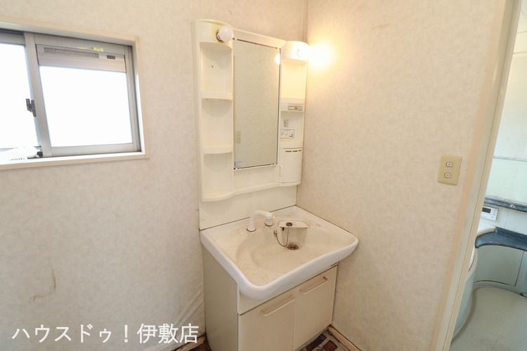 その他 【洗面台】白く清潔な洗面台は一日のはじまりのスイッチを入れるのにピッタリなスペース。