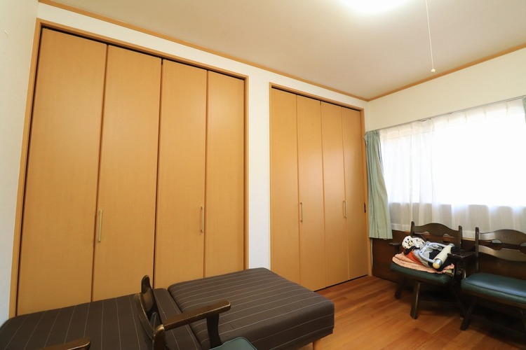 内装 【洋室】「他社で住宅ローンに落ちてしまった」「車のローンが残っている」など、住宅ローンでお困りの方はぜひ一度弊社までご相談ください。