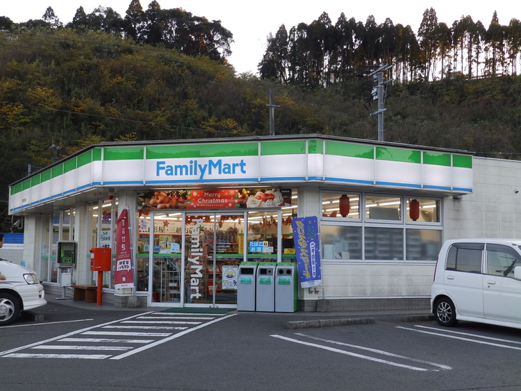 周辺 ファミリーマート宮之浦店飲食品、日用品を取扱うコンビニエンスストアー 徒歩 約36分（約2880m）