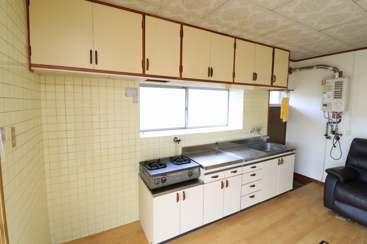 キッチン 【キッチン】「他社で住宅ローンに落ちてしまった」「車のローンが残っている」など、住宅ローンでお困りの方はぜひ一度弊社までご相談ください。