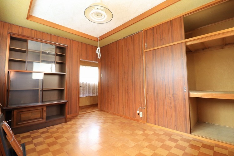 内装 【洋室6帖】