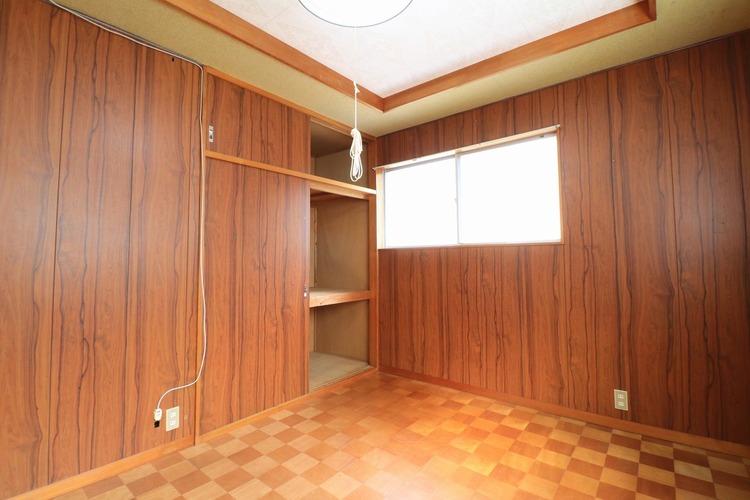 内装 【洋室6帖】