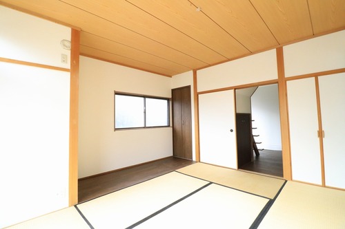 東餅田　中古戸建の物件画像